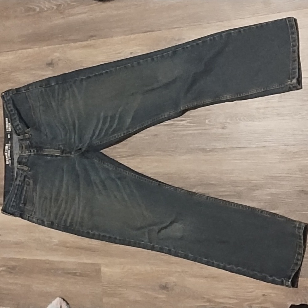 Levi Strauss famous riveted strength s51 straight cut medium blue size 34/30